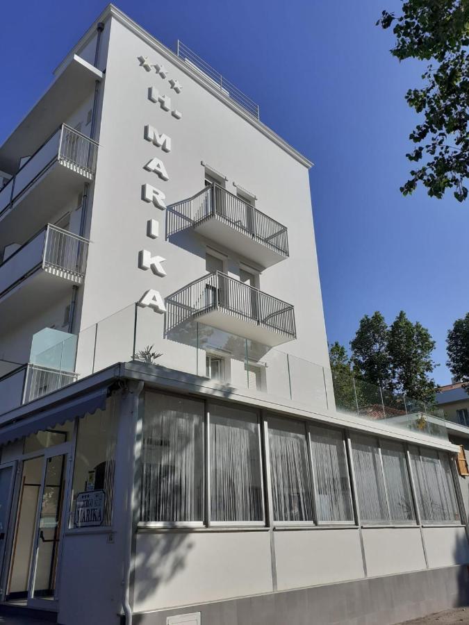 Hotel Marika Римини Екстериор снимка