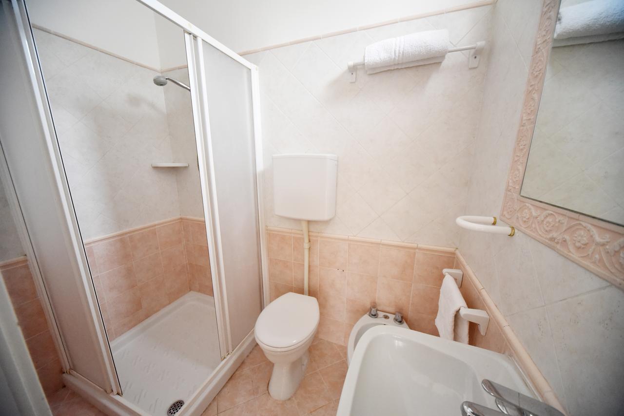 Hotel Marika Римини Стая снимка